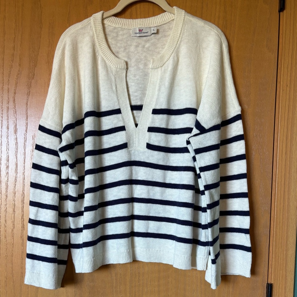 Vineyard Vines Cream White  and Navy Striped V-Neck Cotton Linen Sweater